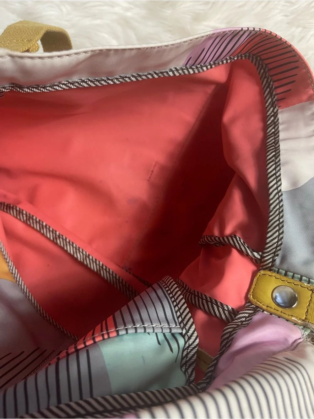 Multi-Color Patterned Crossbody Shoulder Bag - Picture 11 of 12